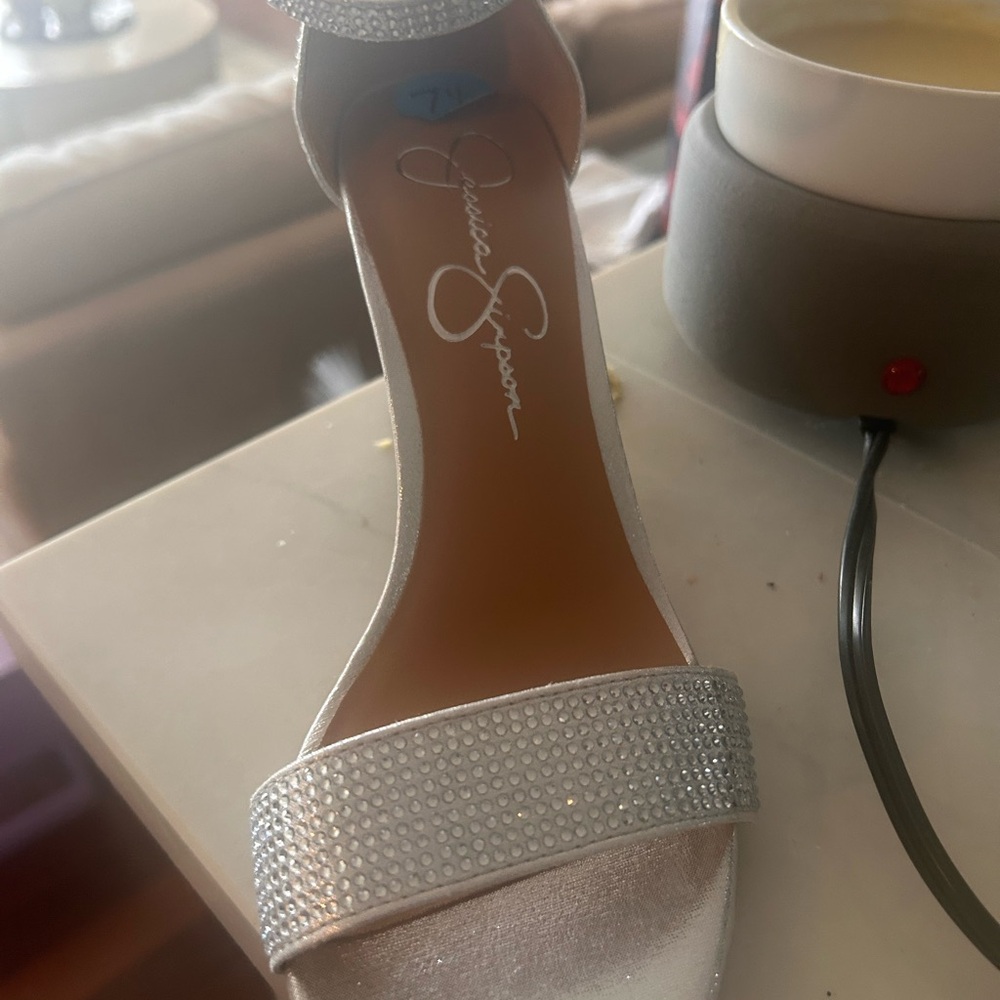 Elegant Silver Women's Block Heel Sandals - Picture 5 of 8